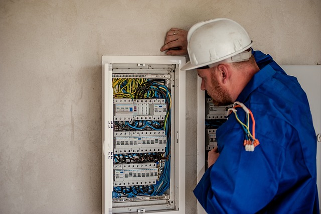 Cuáles son los requisitos para trabajar como electricista en Chile